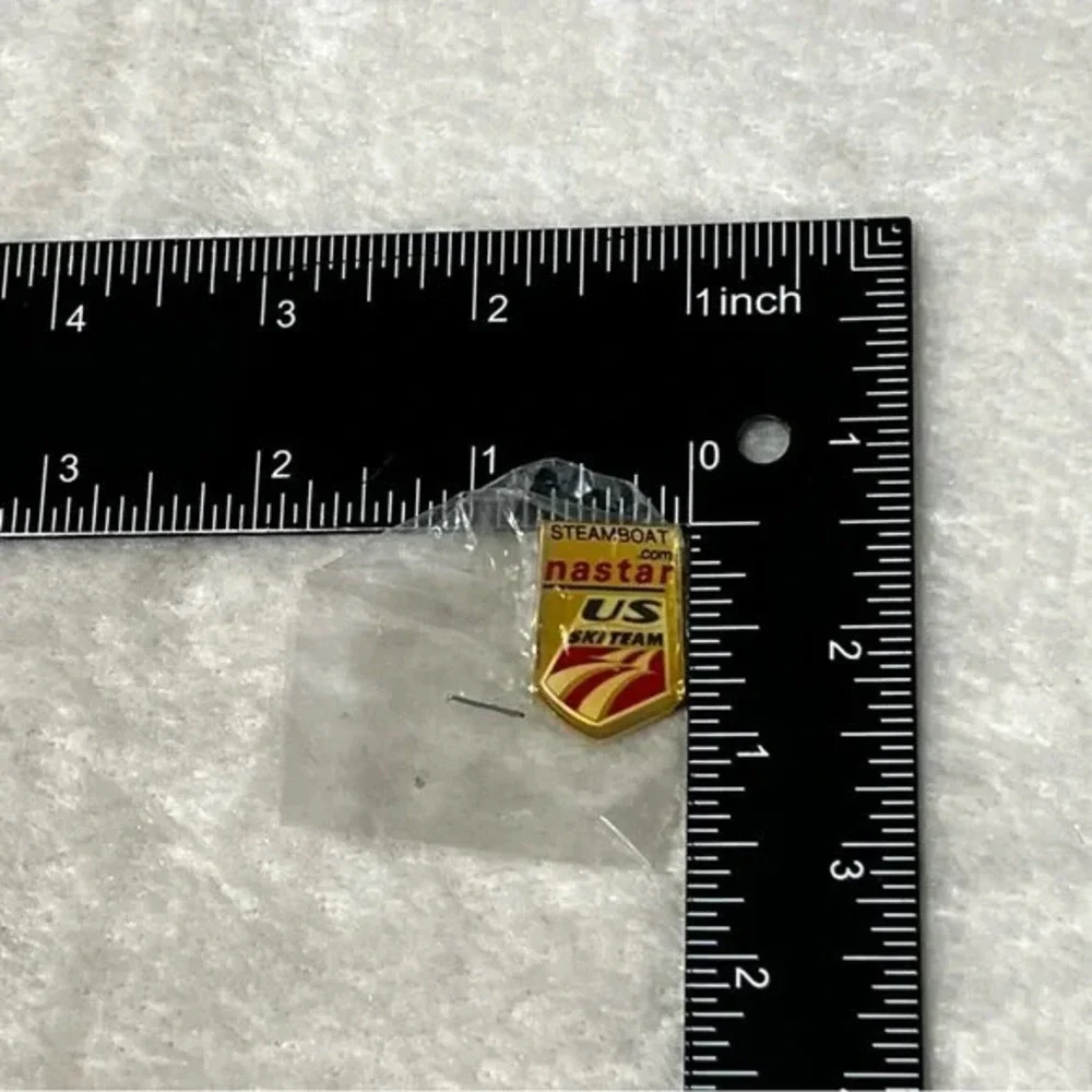 Steamboat Nastar US Ski Team Vintage Lapel Vest Hat Pin New A35